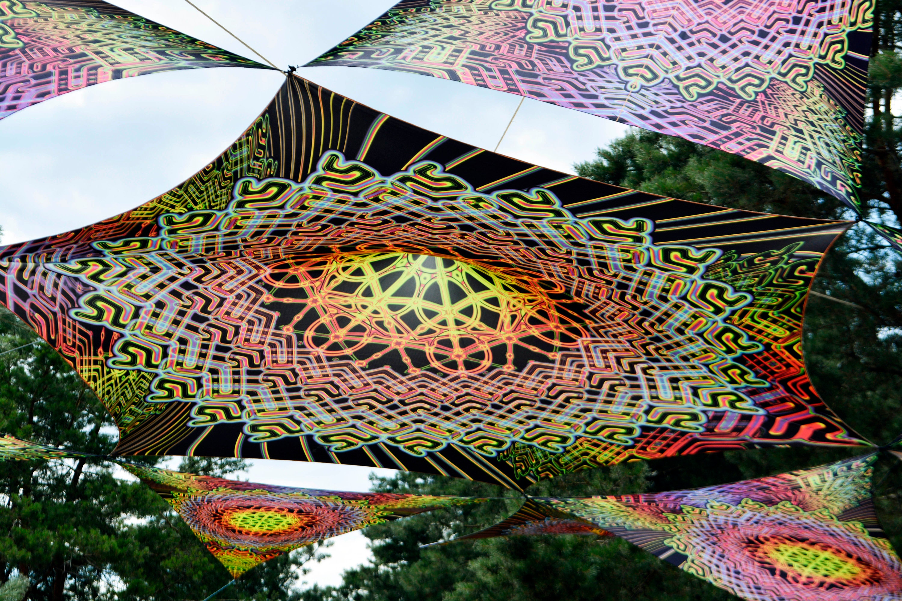 8.6x8.6 m UV Reactive festival Ceiling Decoration canopy Flower Of Life ORANGE medium star Festival set decor Psytrance Party Fluorescent - Image 7