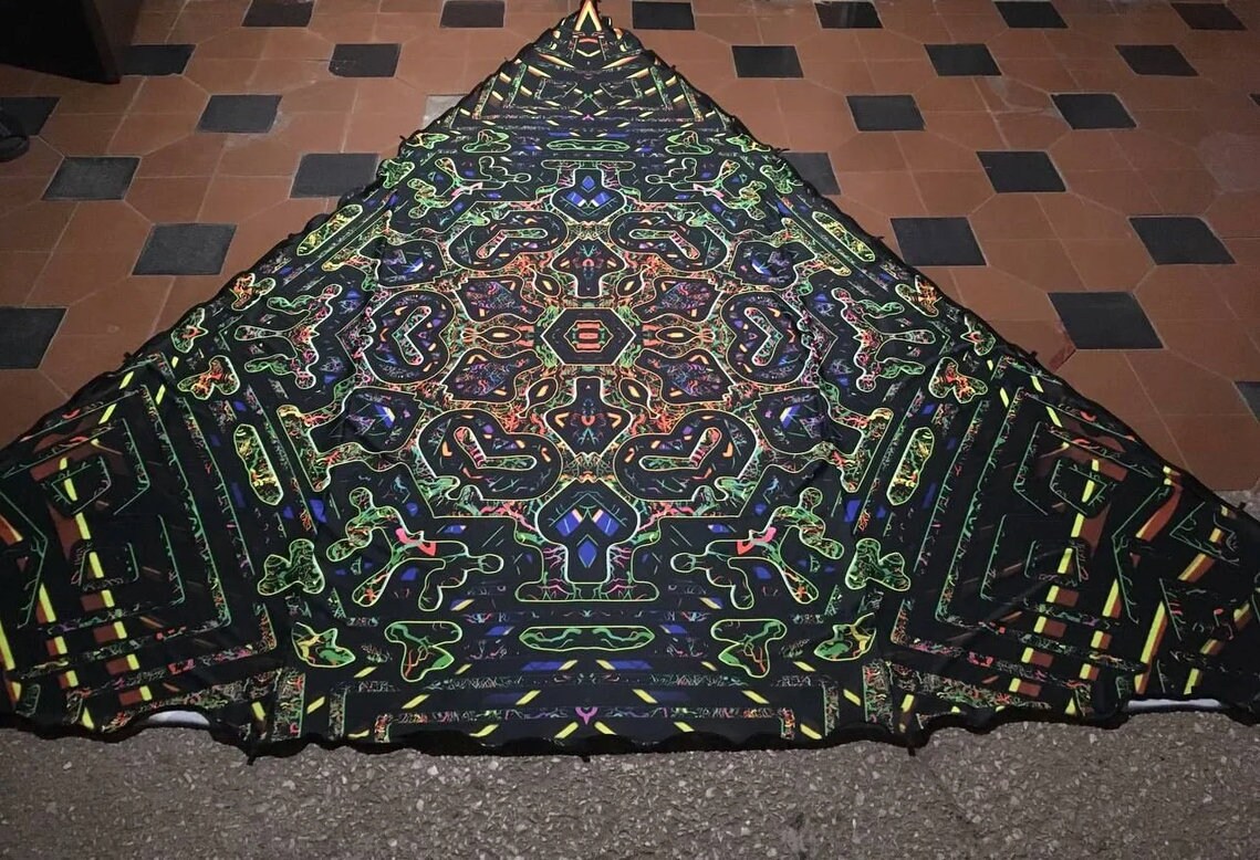 6x6m Festival Canopy, Psychedelic UV-Reactive Ceiling Decoration, Black light tapestry - Image 6