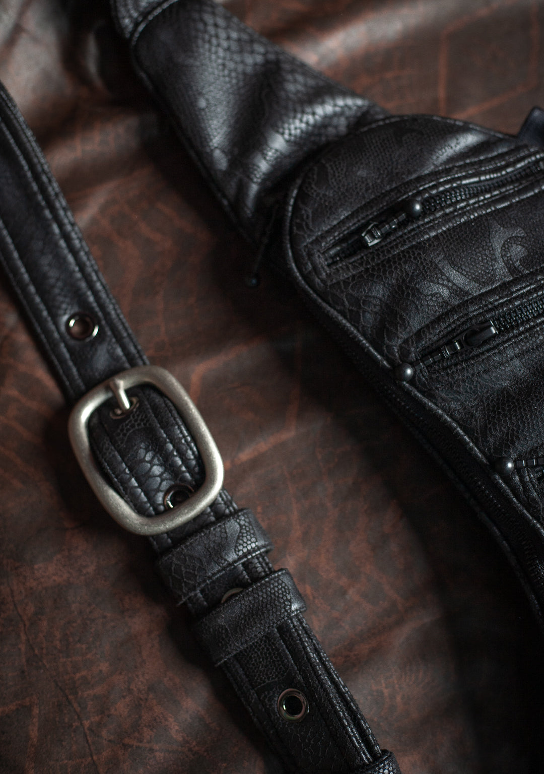 Botta Bag / Fake Leather Buckle - BLAK BOA - Image 3
