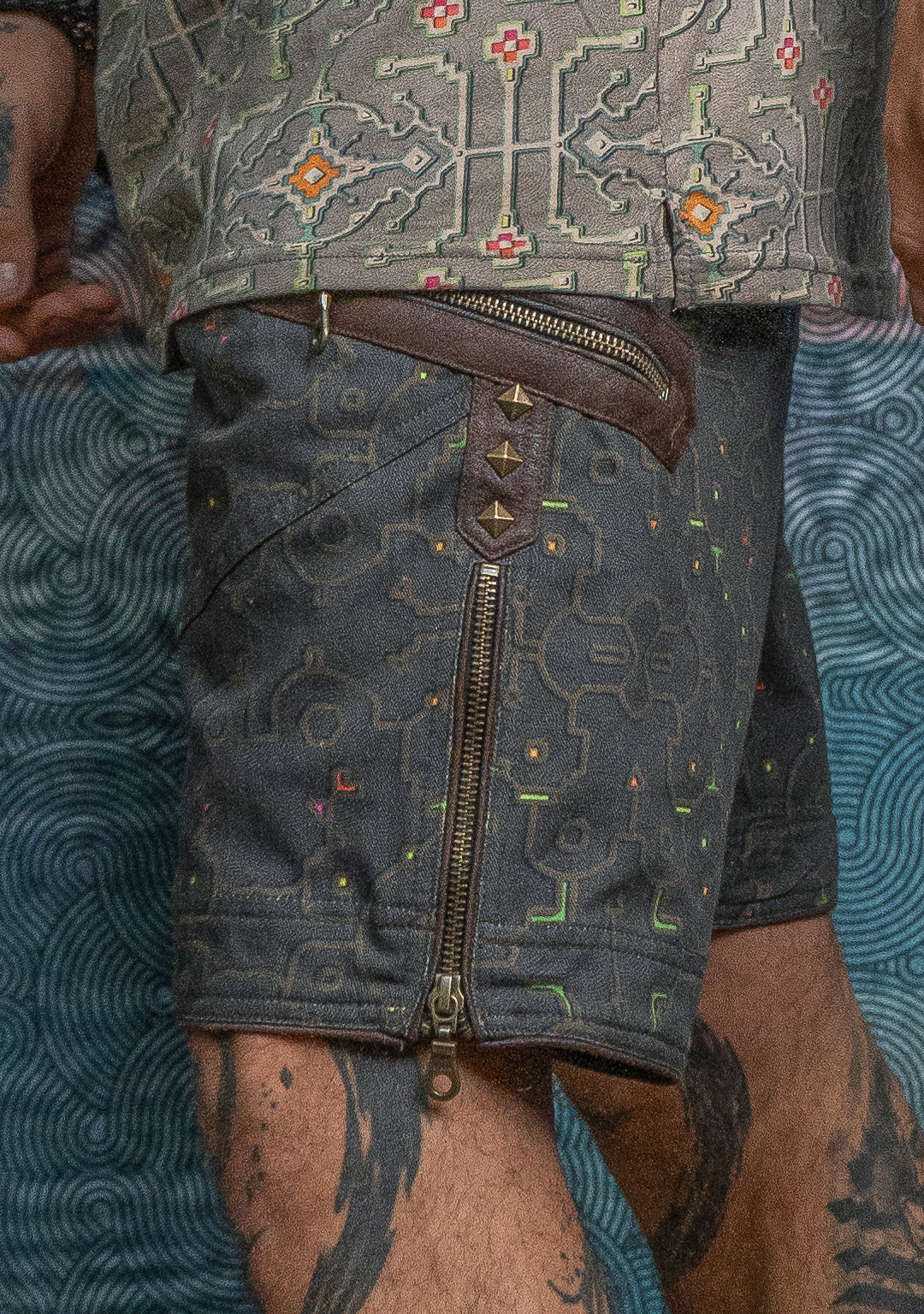 Flying Short Men / Bio Farms Organic Twill / Fake Leather Patches - REBIRTH OF IKARO - Image 11