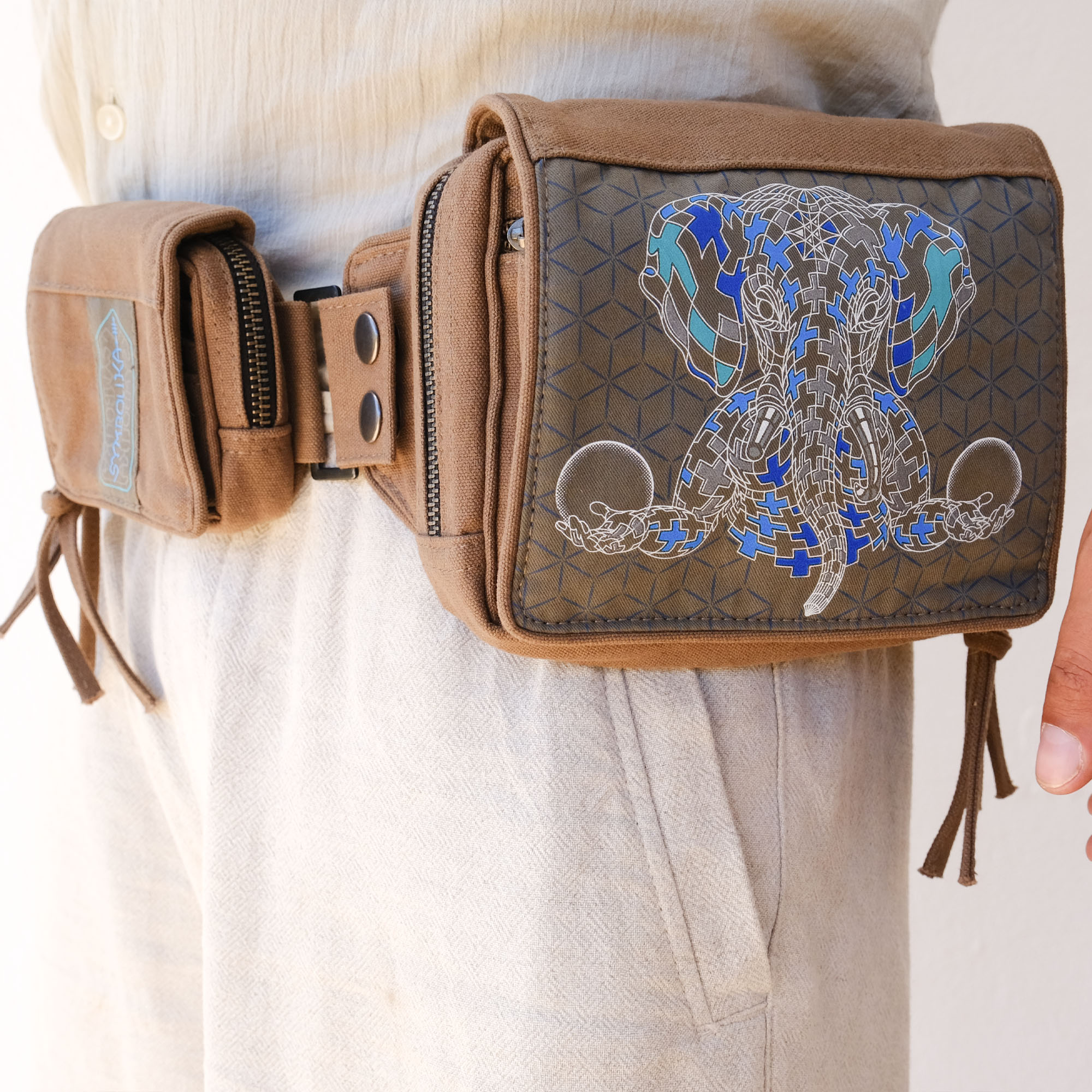 Ganescher Belt Bag - Olive - Image 4