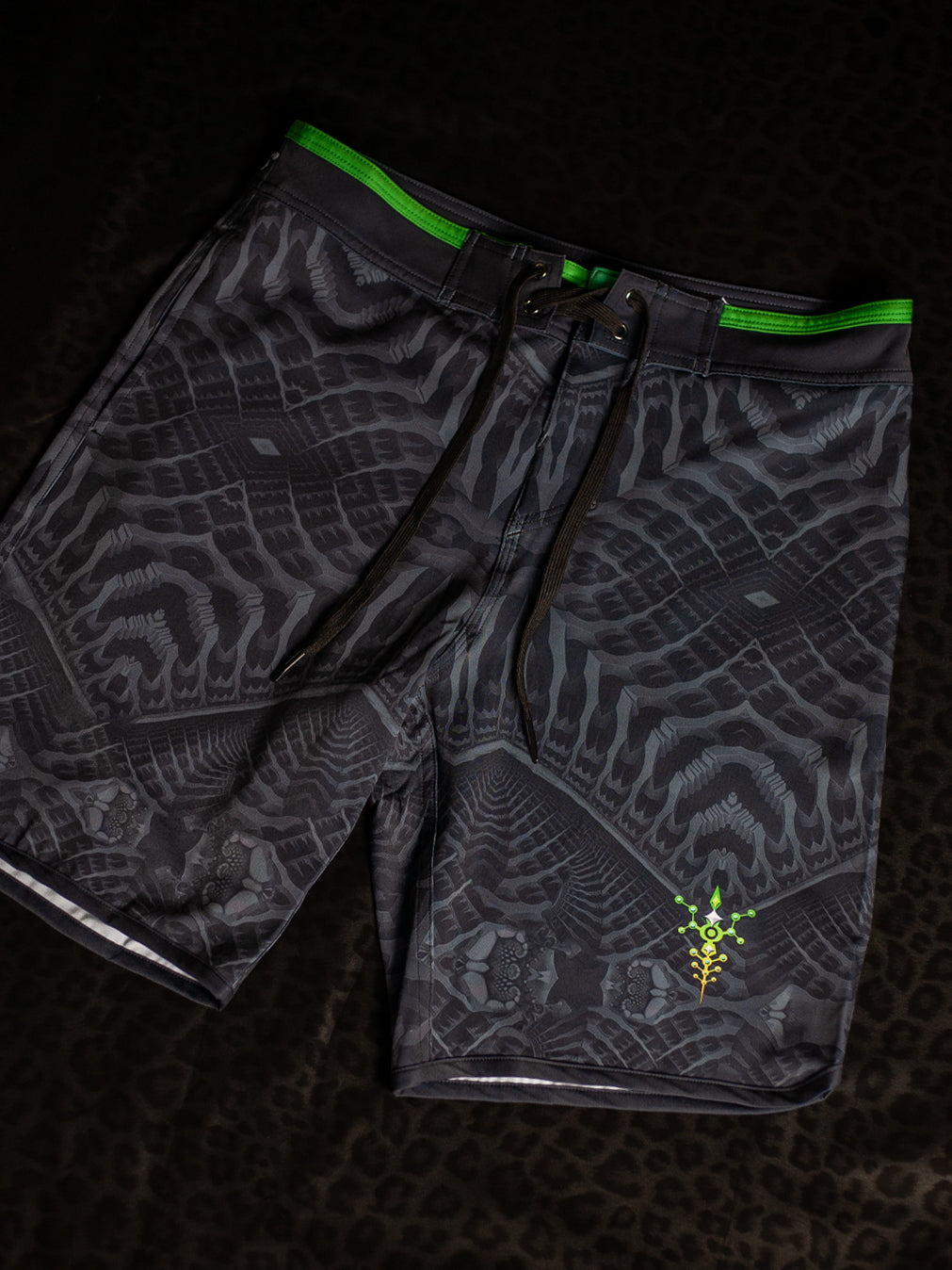 Alternative view of Boardshort Men Green Line / Fast Dry - SANDOKANER
