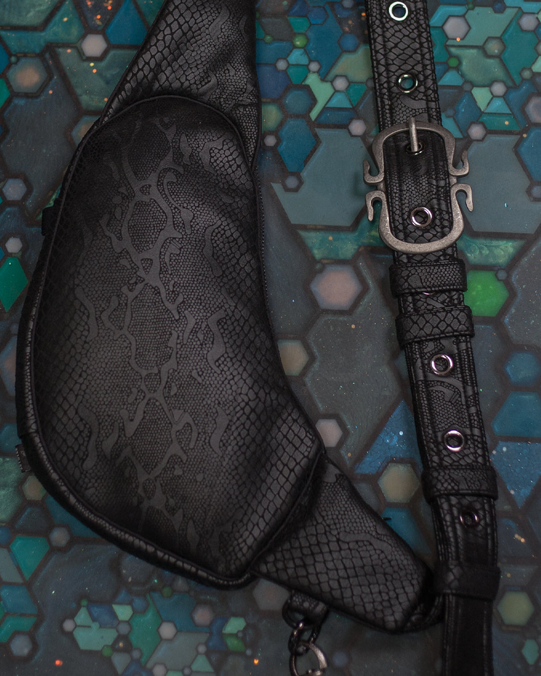 Botta Bag / Fake Leather Hook Buckle - BLAK BOA - Image 9