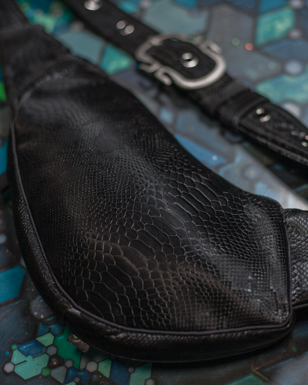 Botta Bag / Fake Leather Hook Buckle - BLAK KOBRA - Image 10