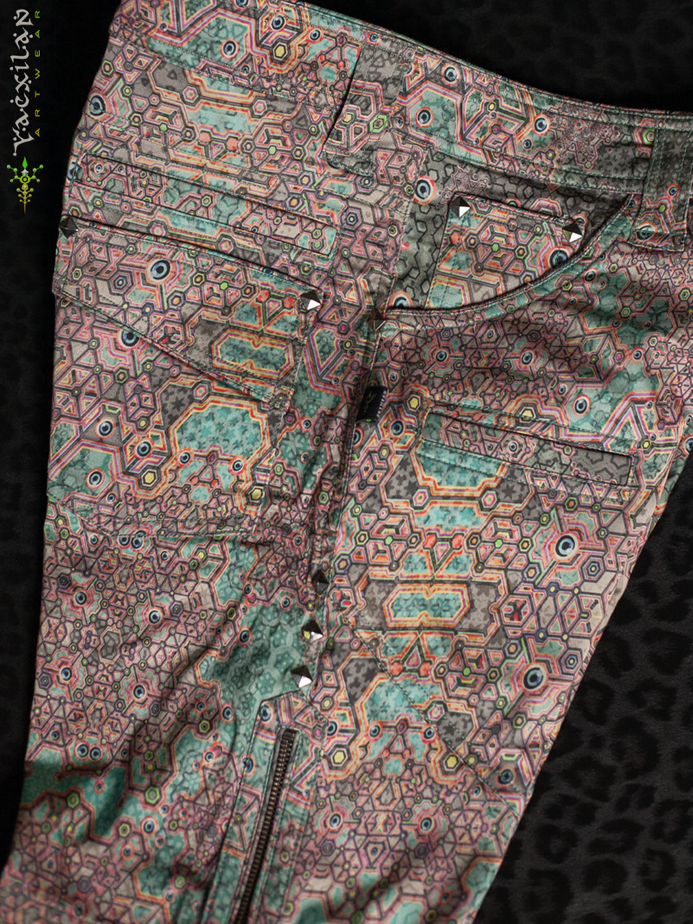 Alternative view of Flying Short Men / Japanese Stretchy - ATLANTHEON White ARAKIS