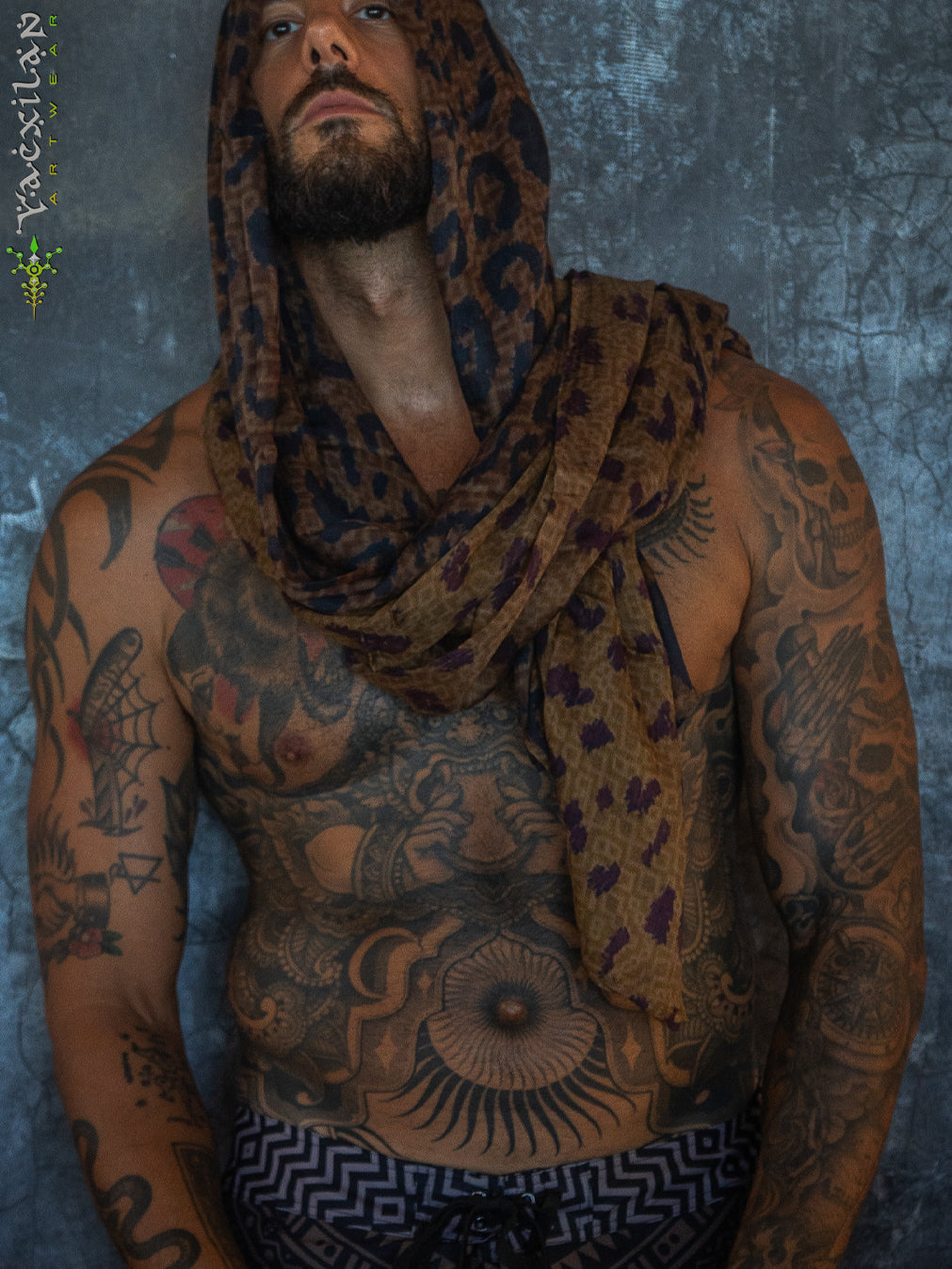 Alternative view of Scarf / Pareo Bamboo - LEOPARDUS