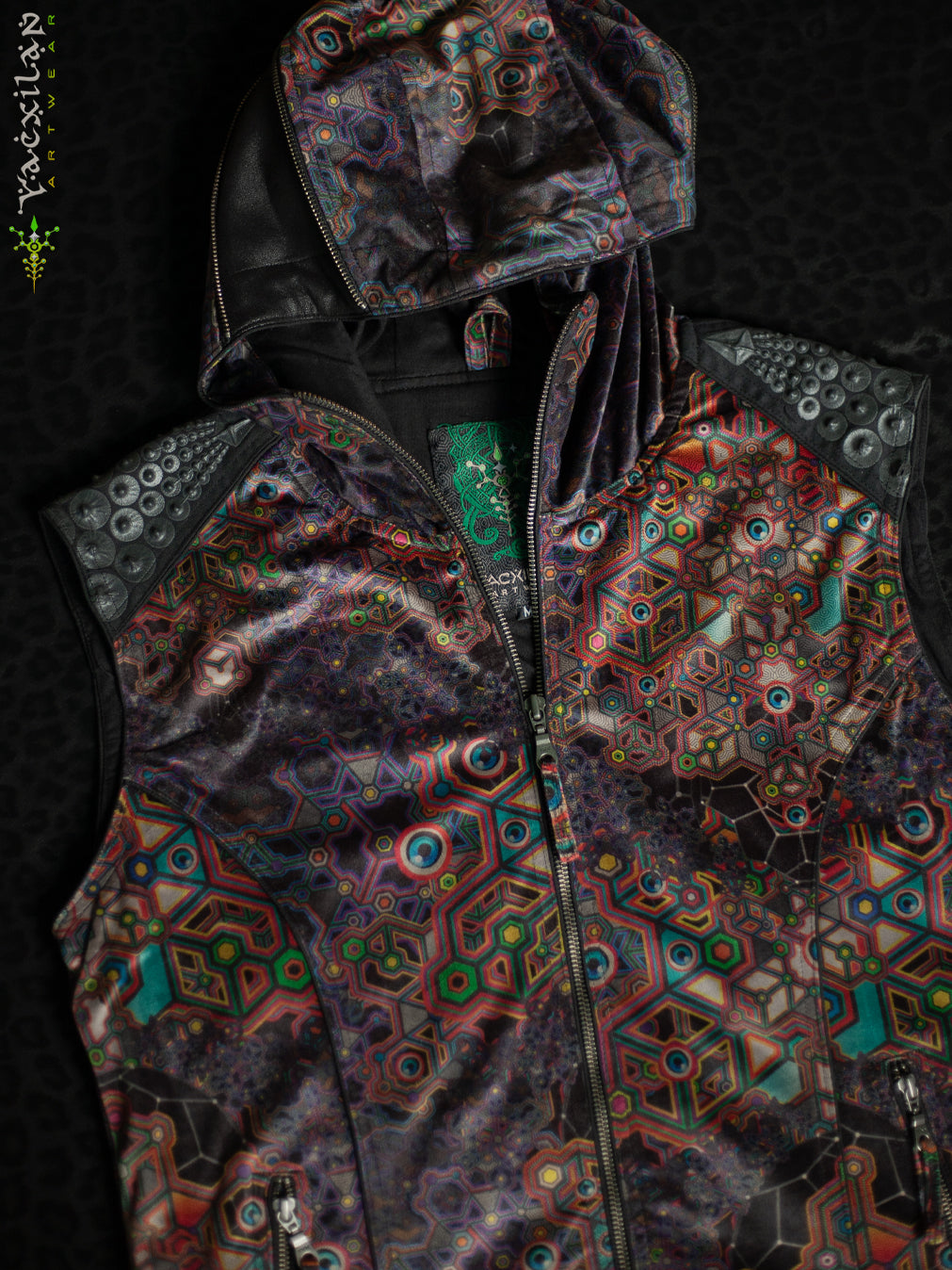 Sleeveless Jacket Men / Velvet Fawn - ASTROCORAL - Image 6