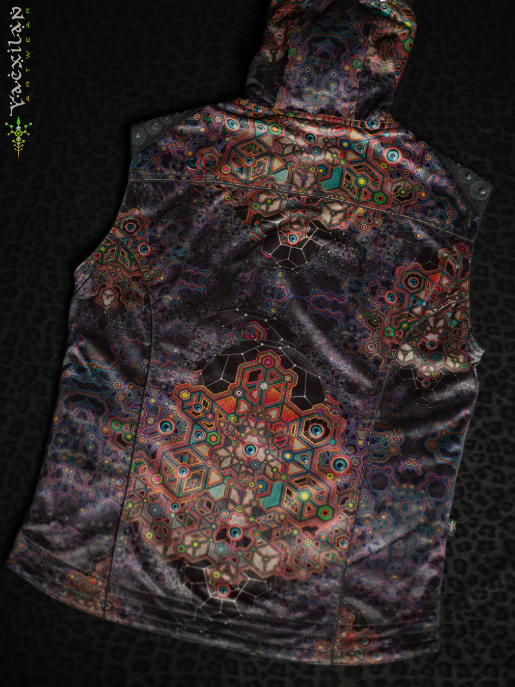 Sleeveless Jacket Men / Velvet Fawn - ASTROCORAL