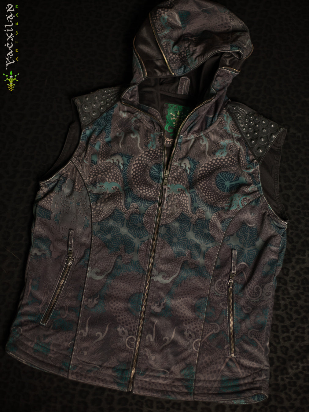 Sleeveless Jacket Men / Velvet Fawn - DRAGONS