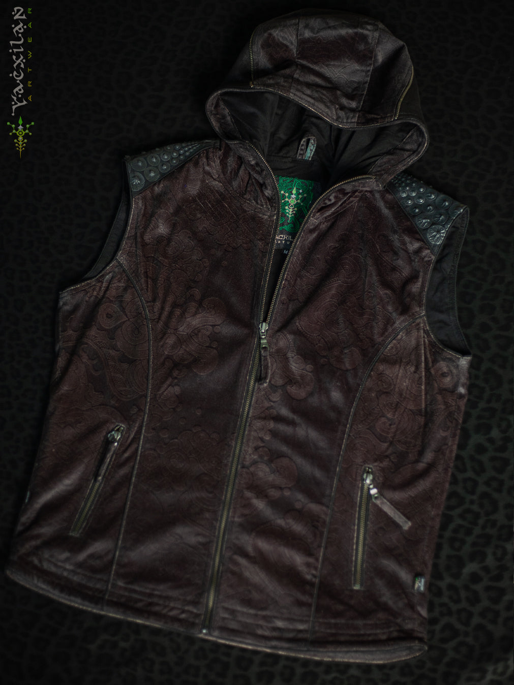 Sleeveless Jacket Men / Velvet Fawn - MAYAN CODEX