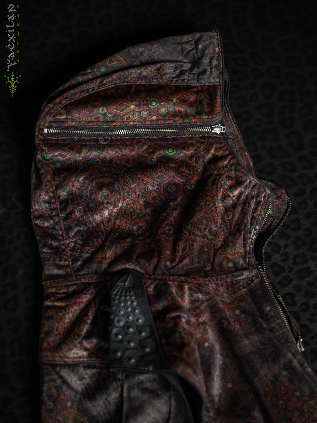 Sleeveless Jacket Men / Velvet Fawn - OWLIENS - Image 8