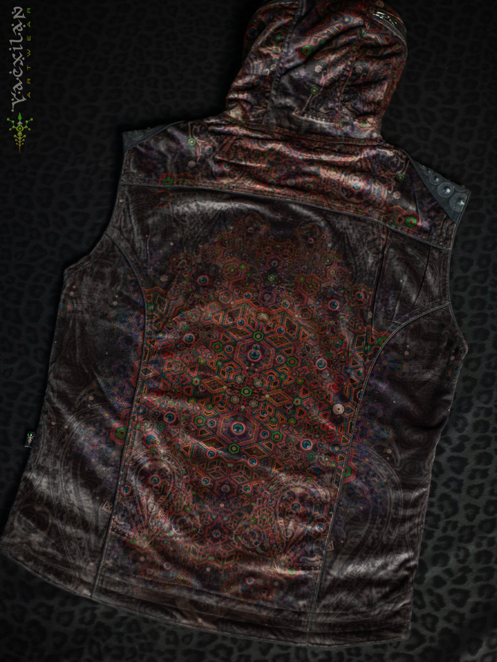 Sleeveless Jacket Men / Velvet Fawn - OWLIENS - Image 3