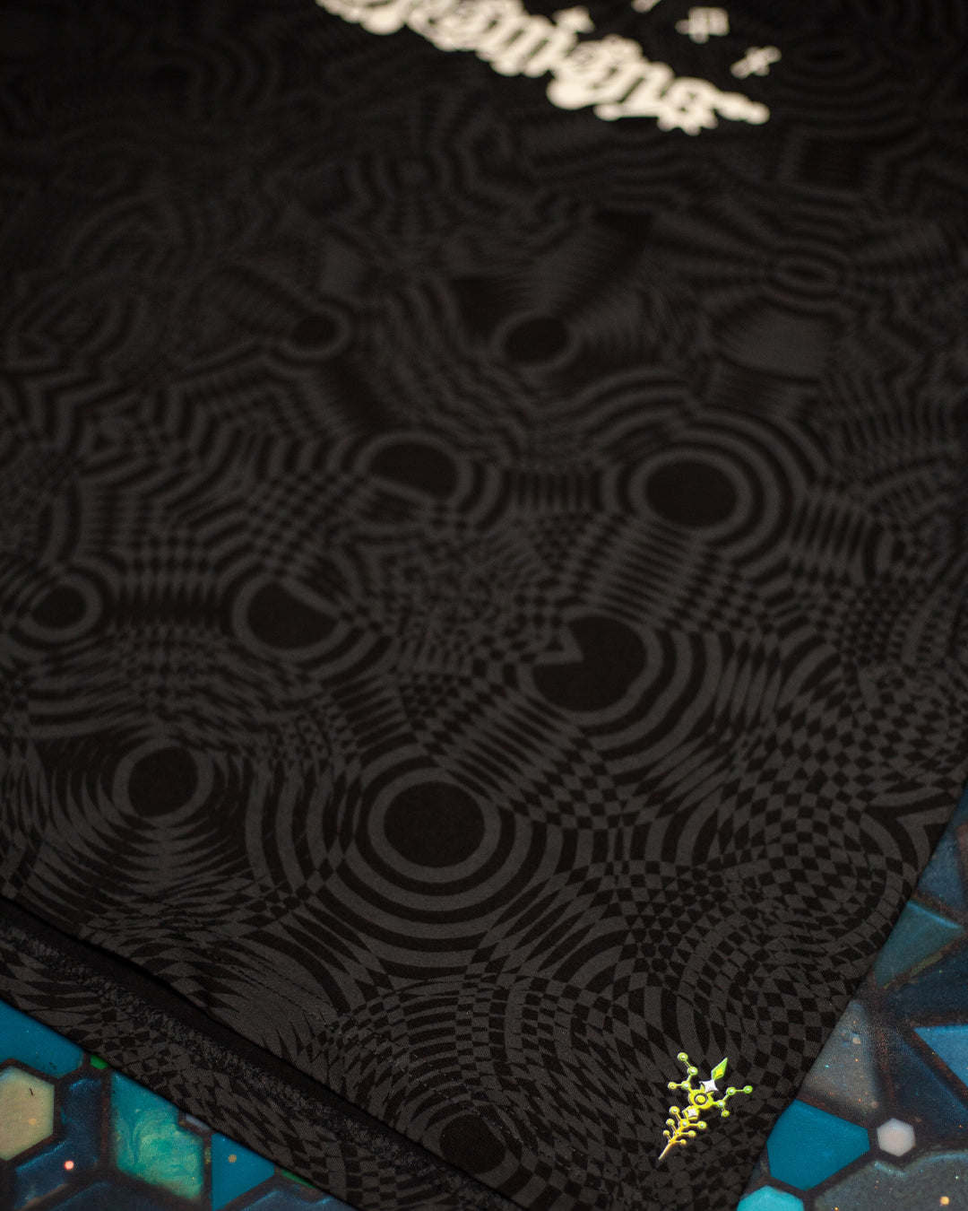 T-Shirt Oversized Men / Black Cotton Shinker - WIERD NOISES SHAMANS SMOKE White - Image 4