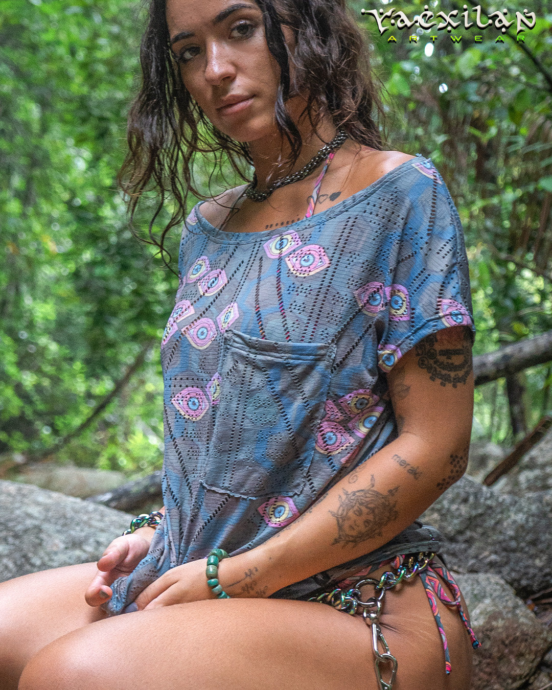 Woman T-Shirt Wideneck / Holes - SEXTIESEYEZES