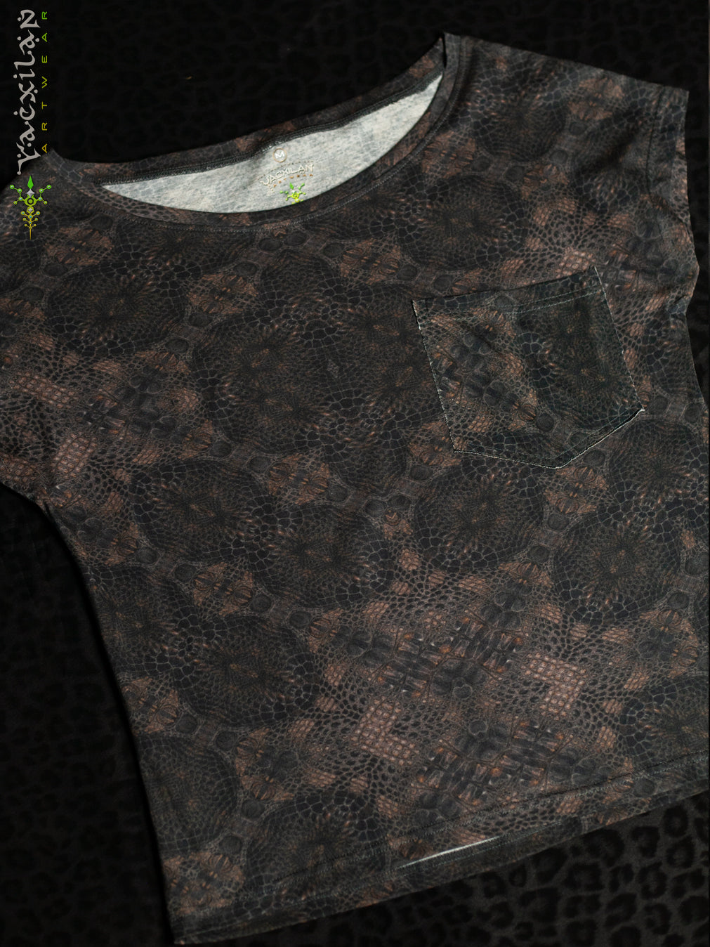 Alternative view of Woman T-Shirt / Supima - GATOR X