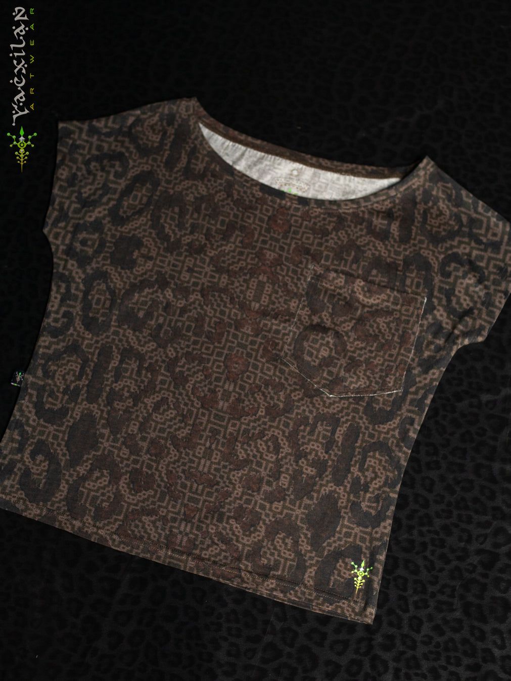 Woman T-Shirt / Supima - LEOPARDUS LAGARTIKA