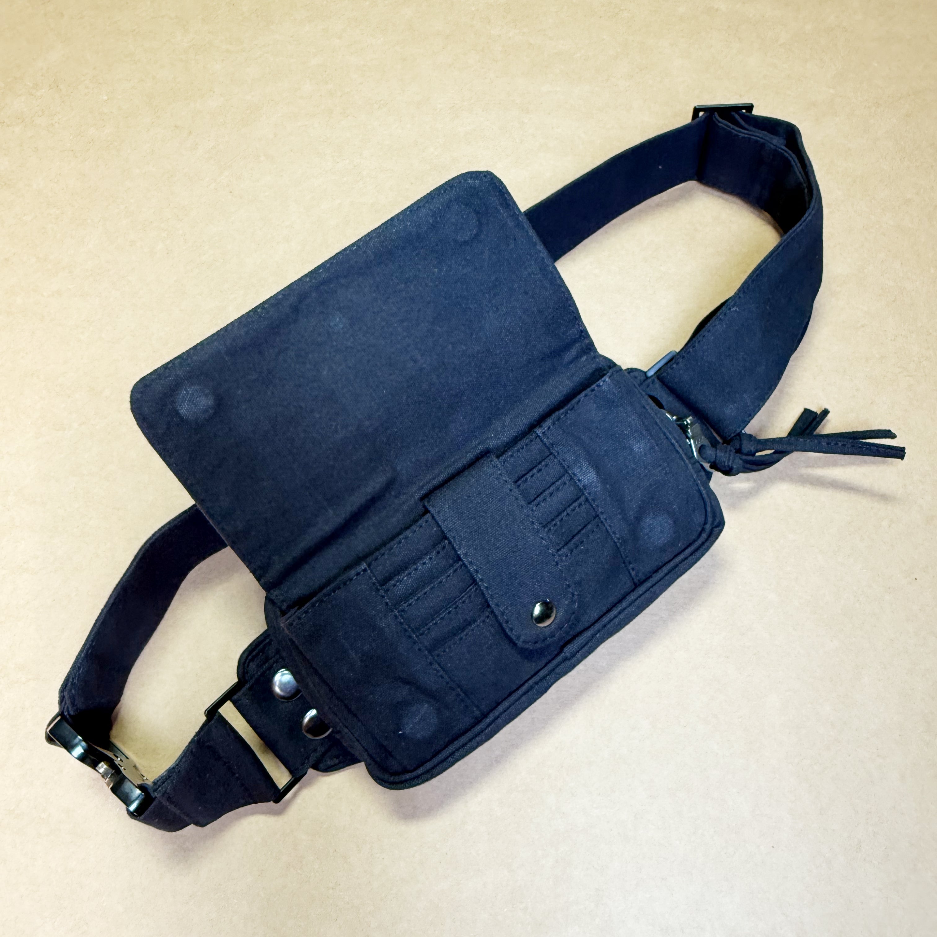 Penrose Cubes Gradient - Waist Bag - Black - Image 4