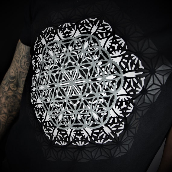 Hand Decorated T-Shirt Sacred Geometry "Flowers Of Life" - Image 3