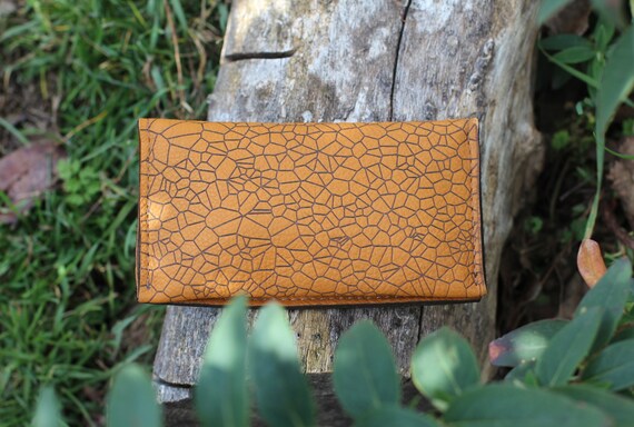 Alternative view of Leather Tobacco Pouch With Voronoi | Brown Personalised Rolling Case