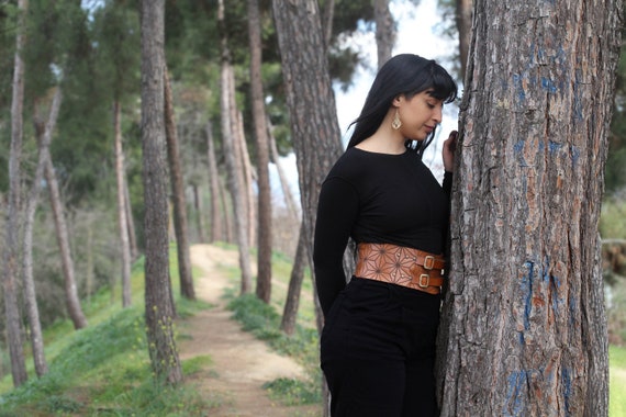 Brown Leather Corset Belt: Asanoha Engraved Boho Waistband