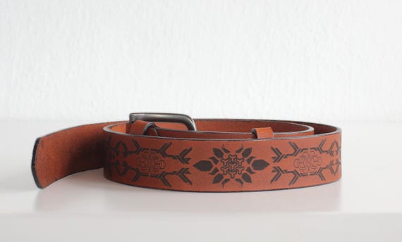 Laser Engraved Leather Belt: Geometric Tribal Pattern, Unisex - Image 5