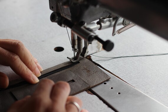 Seigaiha Wave Leather Tobacco Pouch: Art Deco Rolling Case - Image 12